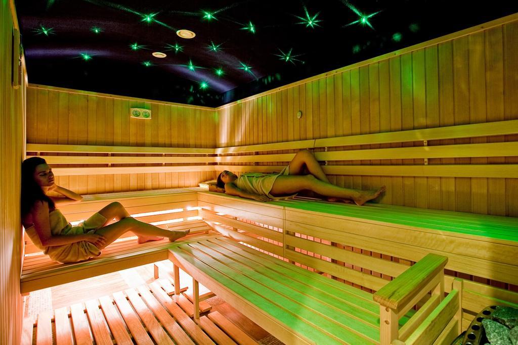 Malinowy Dwor Hotel Medical Spa Swieradow-Zdroj Exterior photo